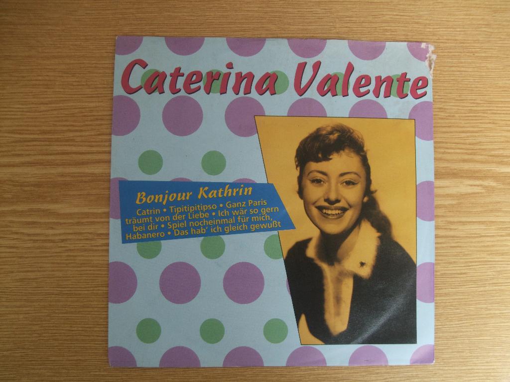 CATERINA VALENTE     BONJOUR KATHRIN / TRIBUTE TO CATERINA, 1990 - 1999, 7 inch, Single, Ophalen of Verzenden