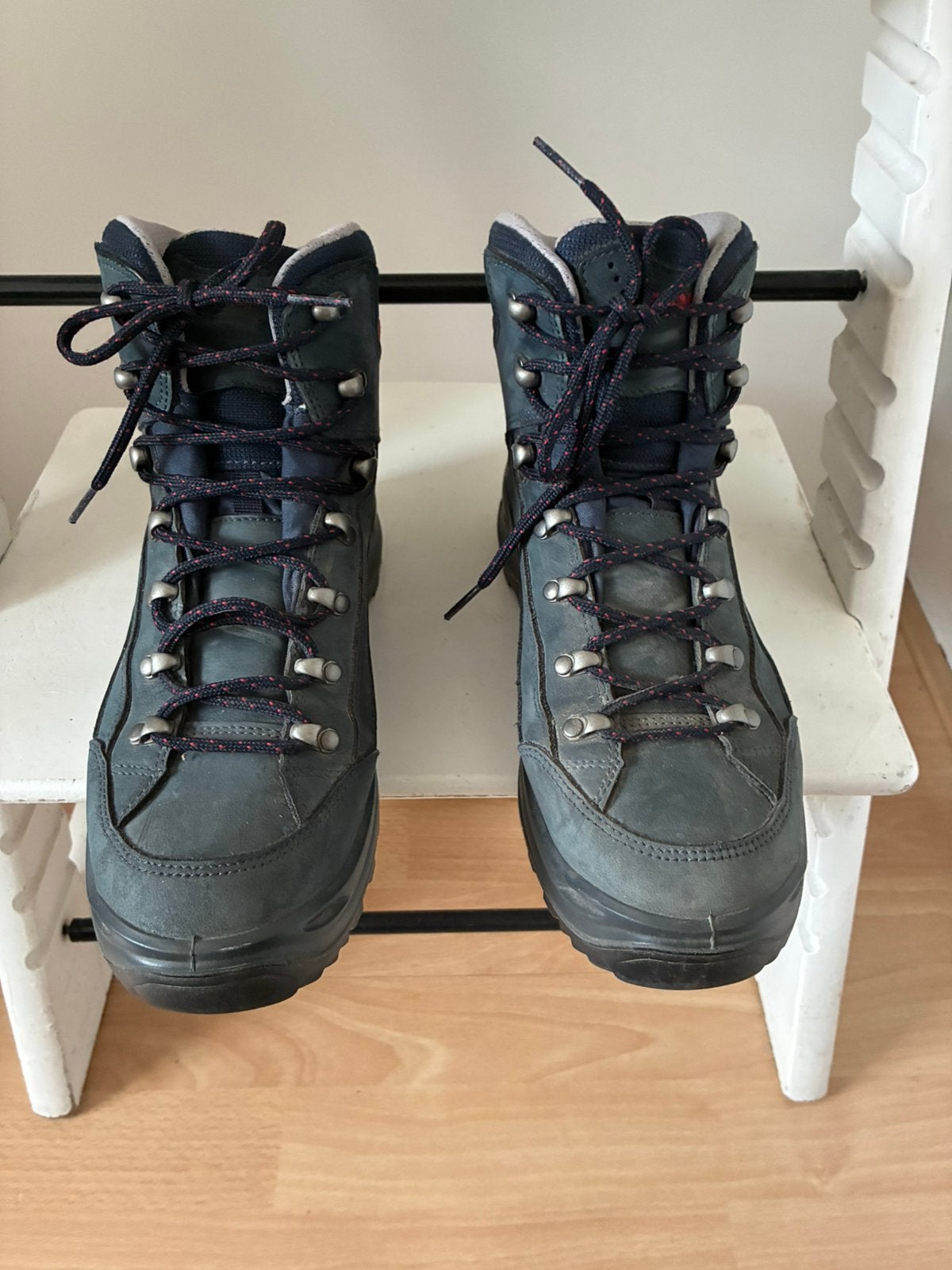 Lowa wandelschoenen renegade 41,5 paat keer op gelopen, Ophalen of Verzenden, Zo goed als nieuw, Schoenen