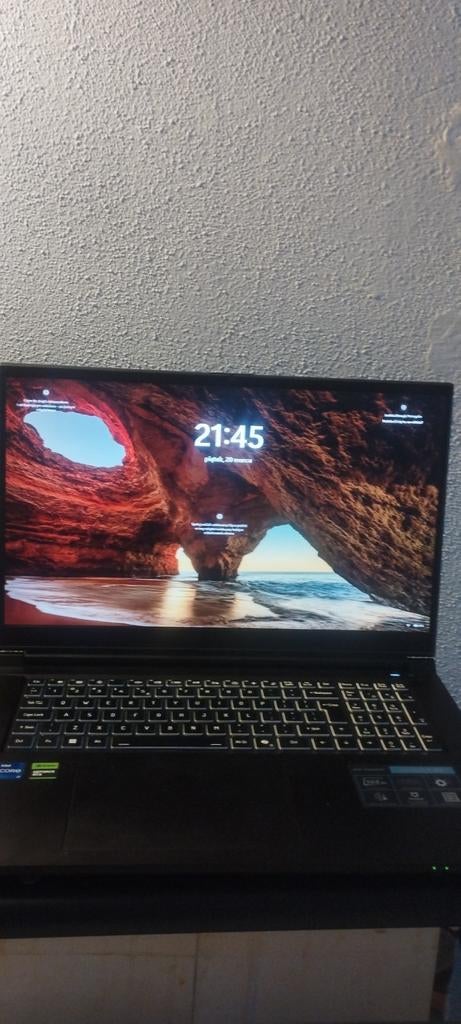 Gaming Laptop Erazer 17,3 inch !!!, Computers en Software, Windows Laptops, 2 tot 3 Ghz, Ophalen of Verzenden, Zo goed als nieuw