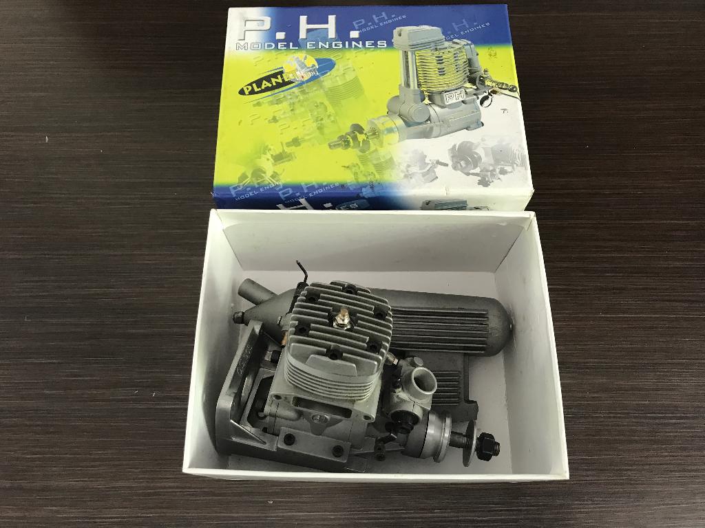 P.H.61 nitro motor, Ophalen, Zo goed als nieuw, Nitro