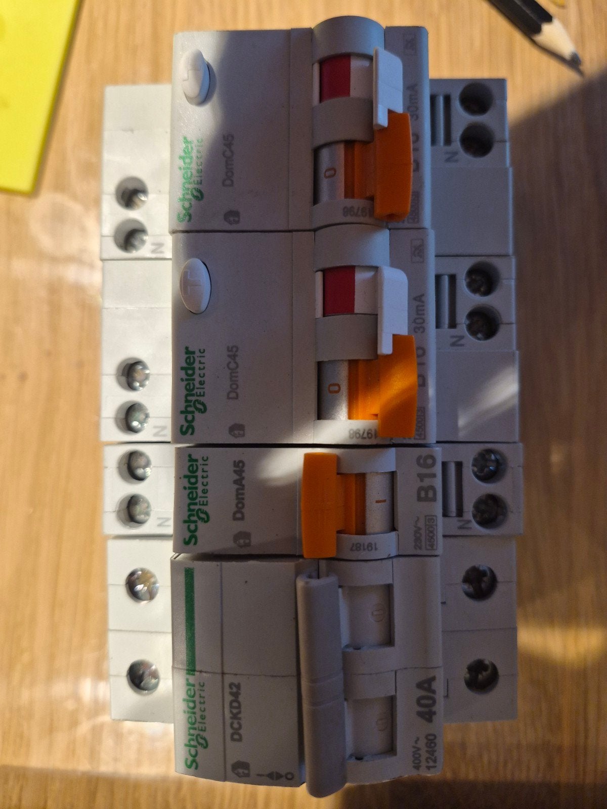 Schneider Electric Aardlekautomaten en Installatieautomaten, Ophalen of Verzenden