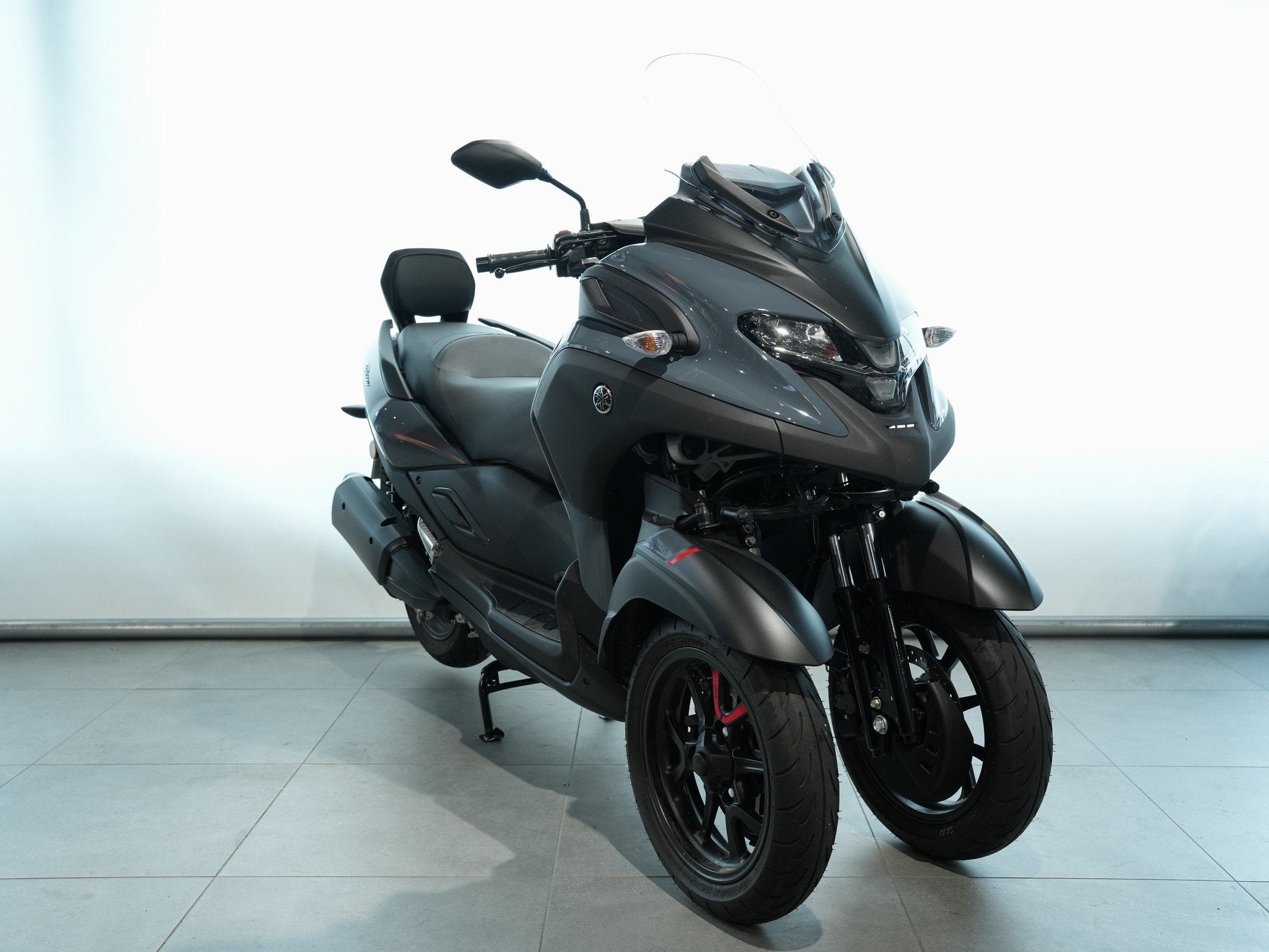 Yamaha TRICITY 300 BTW MOTOR (bj 2024), Motoren, Scooter, 300 cc, Klantenservice@yamaha-motor.nl, Koolhovenlaan 101
1119 NC  Schiphol-Rijk, NL