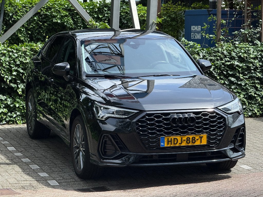 Audi Q3 45 Tfsi e 245pk Phev S Tronic 2021 Grijs, Automaat, Stof, Euro 6, Bluetooth