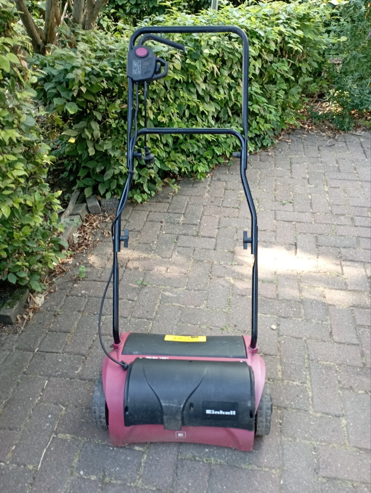 Einhell GC-SA 1231 Elektrische Verticuteermachine, Ophalen, Cirkelmaaier, Gebruikt, Elektrische grasmaaier