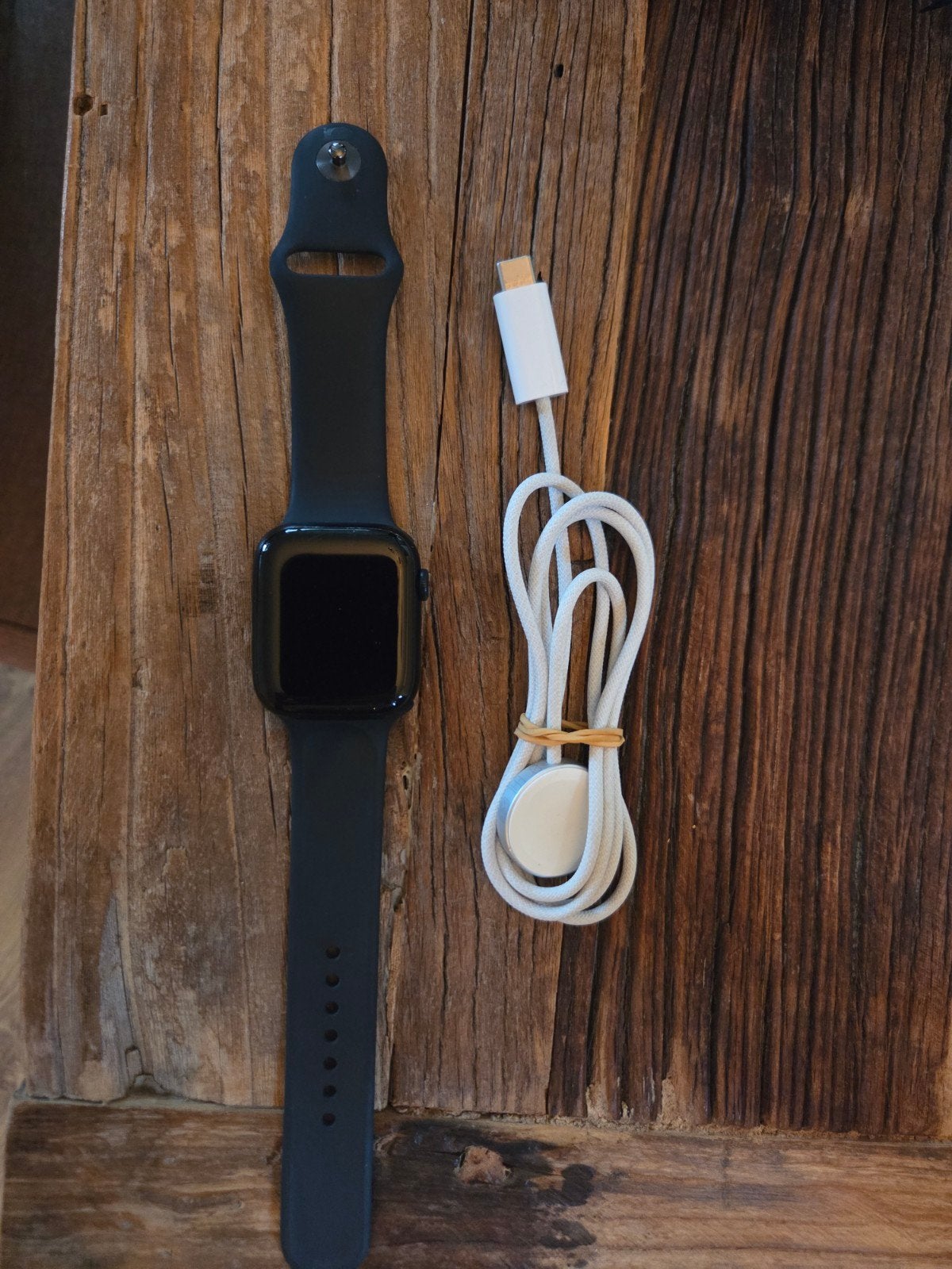 Apple Watch Series 9 45mm Aluminium - Zo goed als nieuw, Sieraden, Tassen en Uiterlijk, Ophalen, Zwart, IOS, Zo goed als nieuw