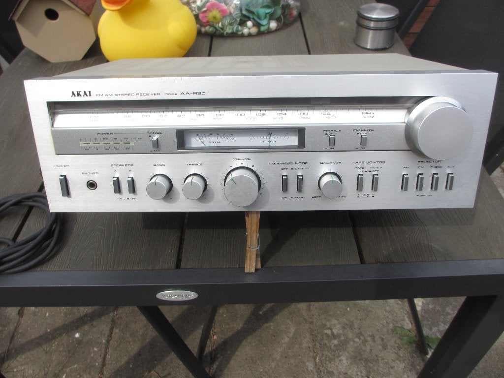 Akai AA-R30, Overige merken, Gebruikt, Ophalen of Verzenden, Minder dan 60 watt