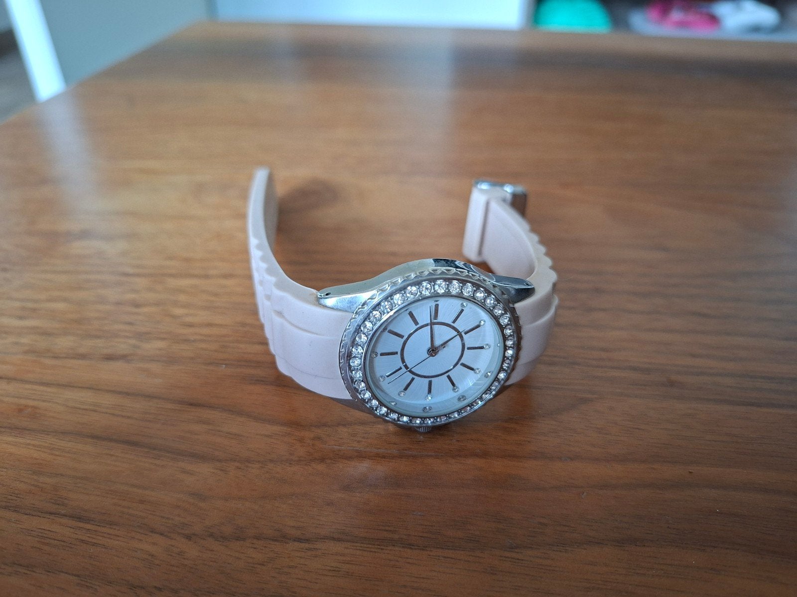 Horloge - Zo goed als nieuw, Overige merken, Overige materialen, Polshorloge, Kunststof