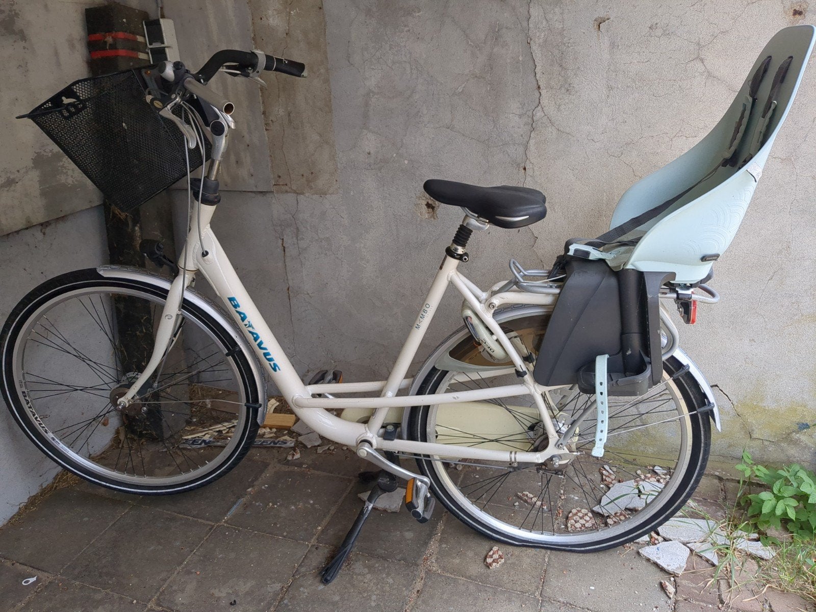 Batavus fiets met kinderzitje en 2 lekke banden, Ophalen, Velgrem, Batavus, Versnellingen