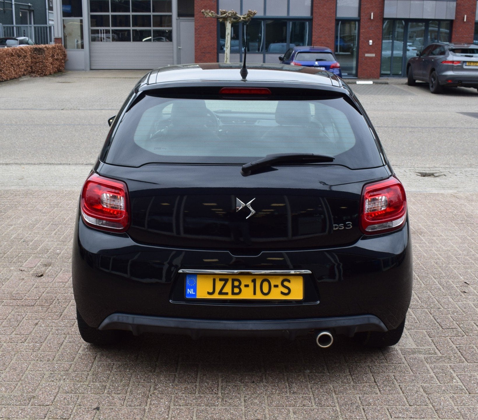 DS 3 1.2 PureTech So Chic | CLIMATE CONTROL |CRUISE CONTROL, Auto's, Stof, Gebruikt, 1199 cc, Zwart