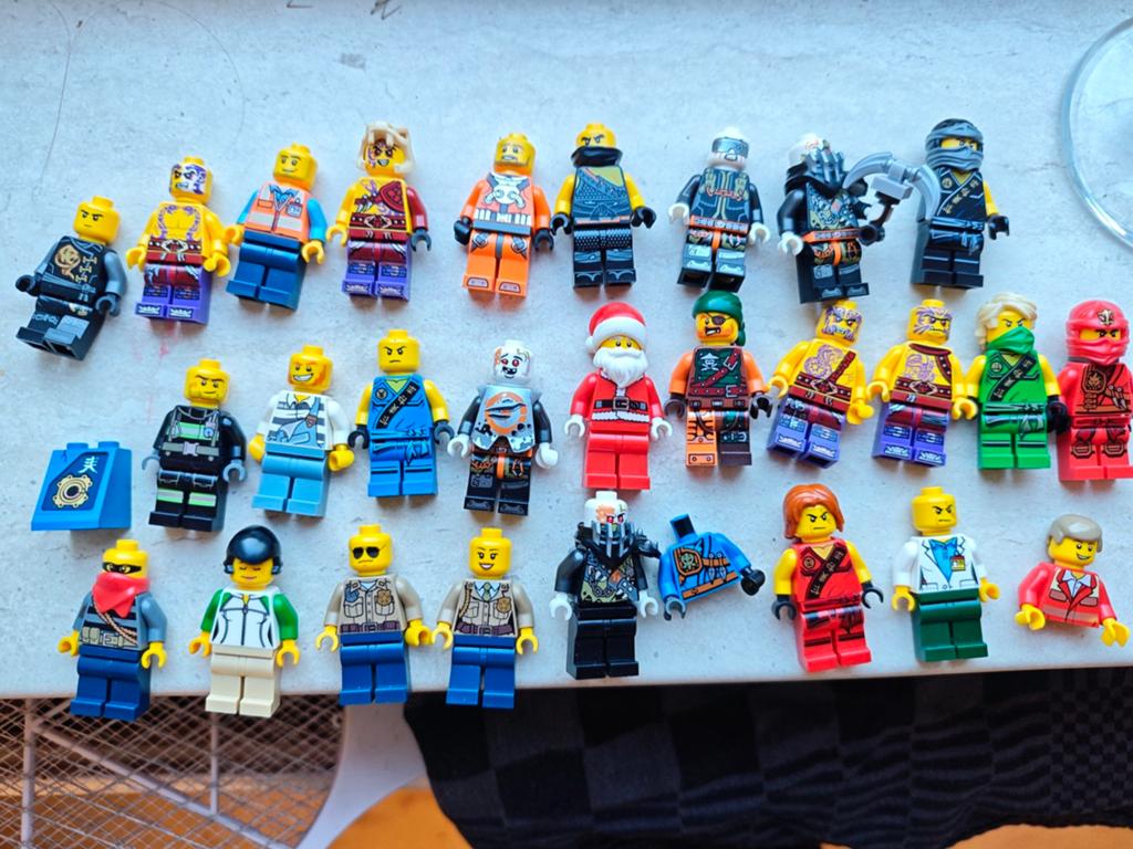 Lego Ninjago en City minifiguren., Inclusief minifiguren, Lego, Ophalen of Verzenden, Zo goed als nieuw