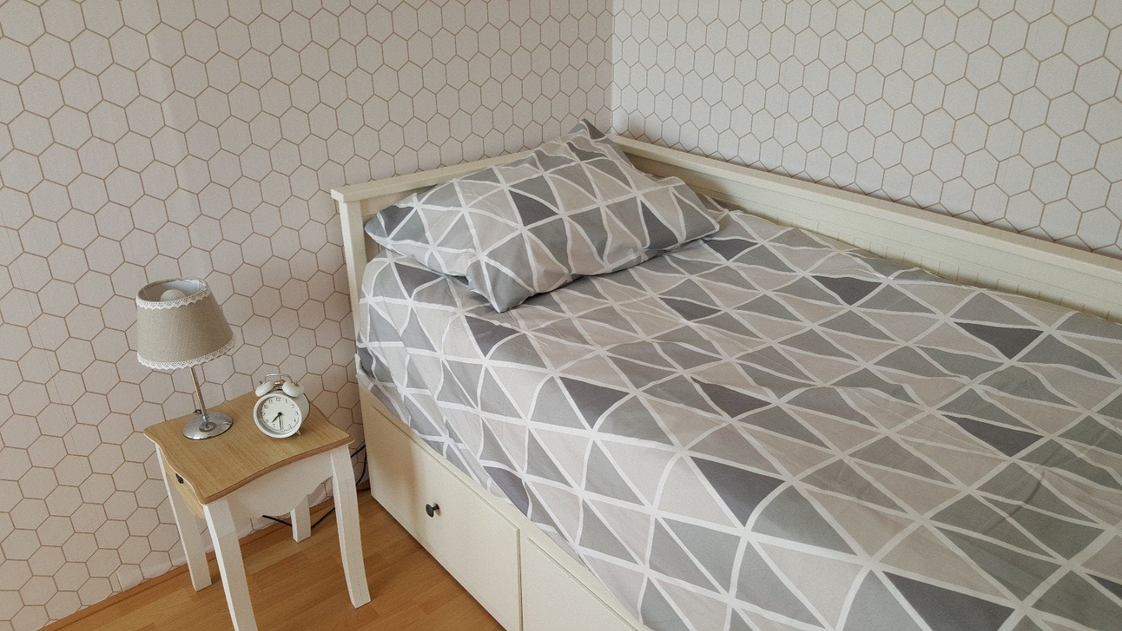 Bed 1 of 2 persoons  Hemnes Ikea, Huis en Inrichting, Slaapkamer | Bedden, Ophalen, Gebruikt, 90 cm, Wit