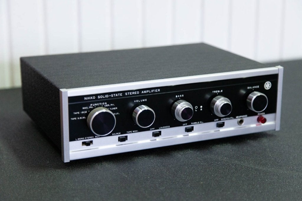 NIKKO TRM 40 vintage versterker, Overige merken, Gebruikt, Ophalen of Verzenden, Minder dan 60 watt