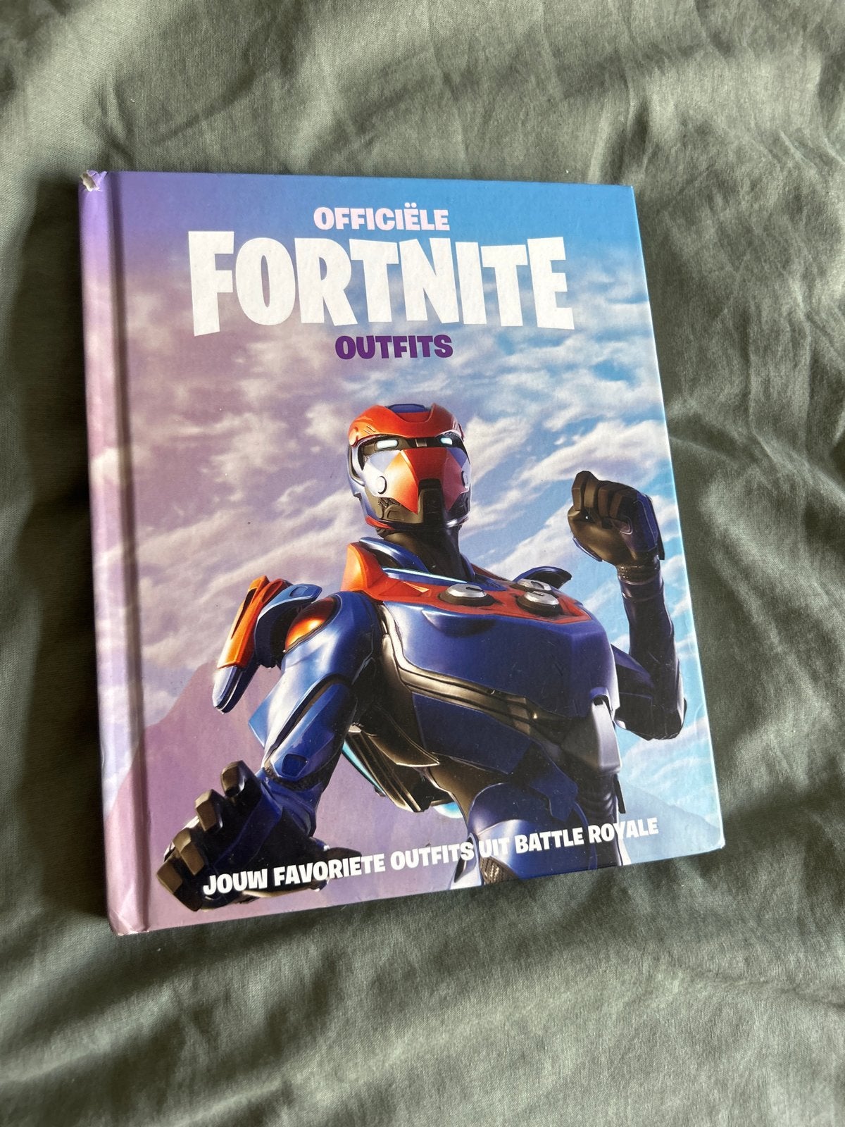 Officieel Fortnite Outfits Boek - Jouw Favoriete Outfits, Ophalen of Verzenden, Gelezen, Non-fictie