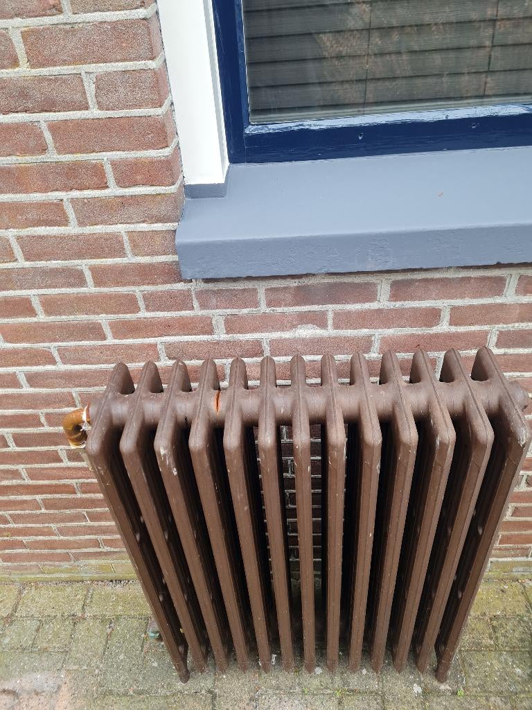 Gietijzeren radiator, Doe-het-zelf en Verbouw, Verwarming en Radiatoren, Ophalen, Gebruikt, Radiator, 60 tot 150 cm