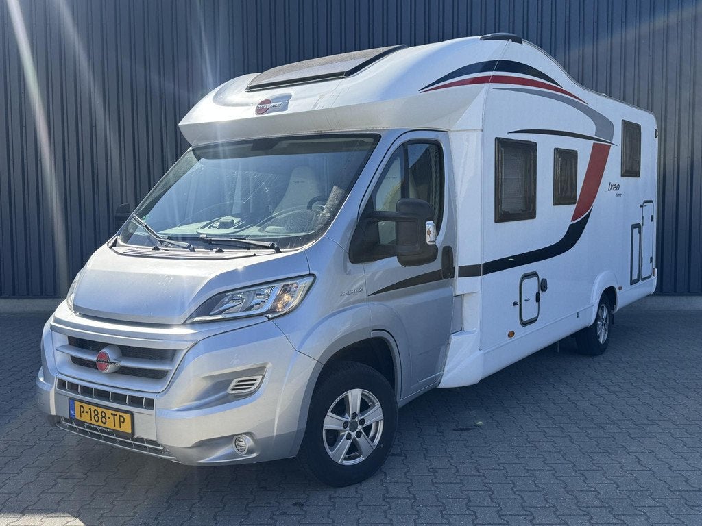 Buerstner Bt7342 Euro 5 | 4 persoons | Queenbed, Caravans en Kamperen, 7 tot 8 meter, Bedrijf, Diesel, Bürstner