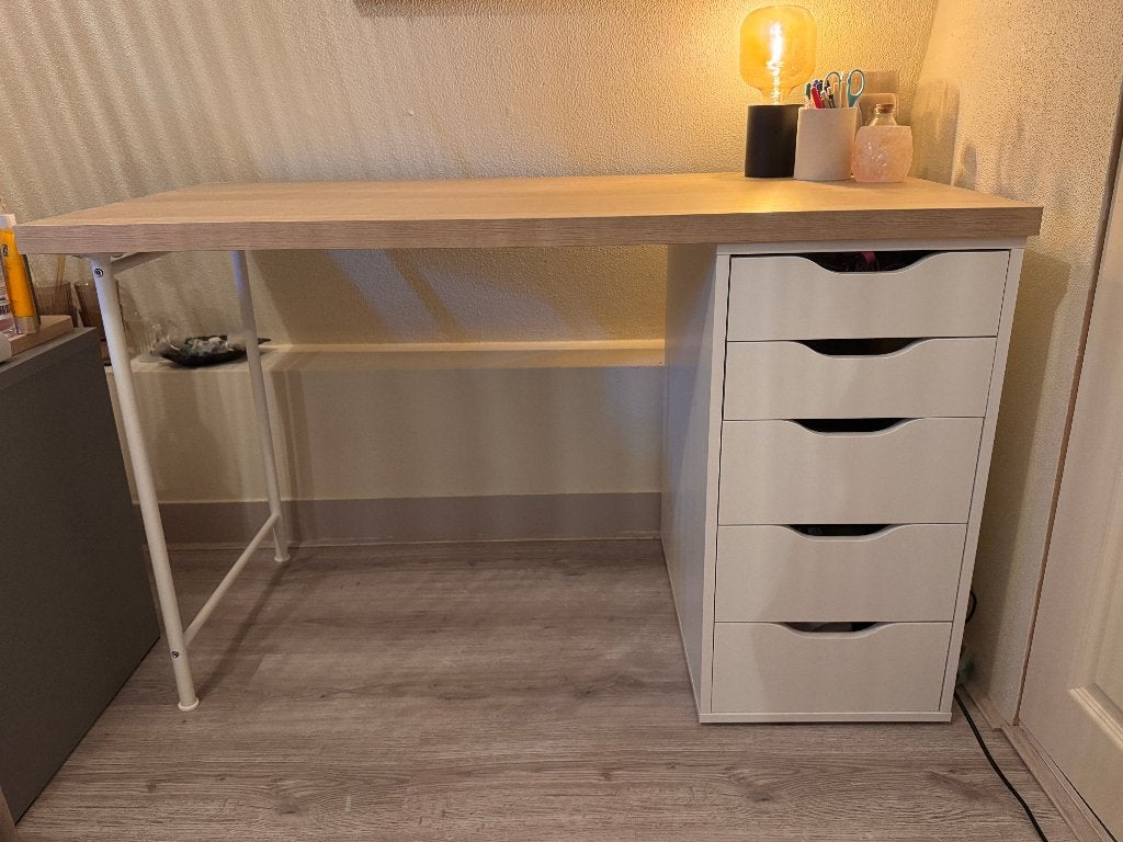 Ikea bureau, Huis en Inrichting, Bureaus, Ophalen, 120 cm, Scandinavisch, Zo goed als nieuw