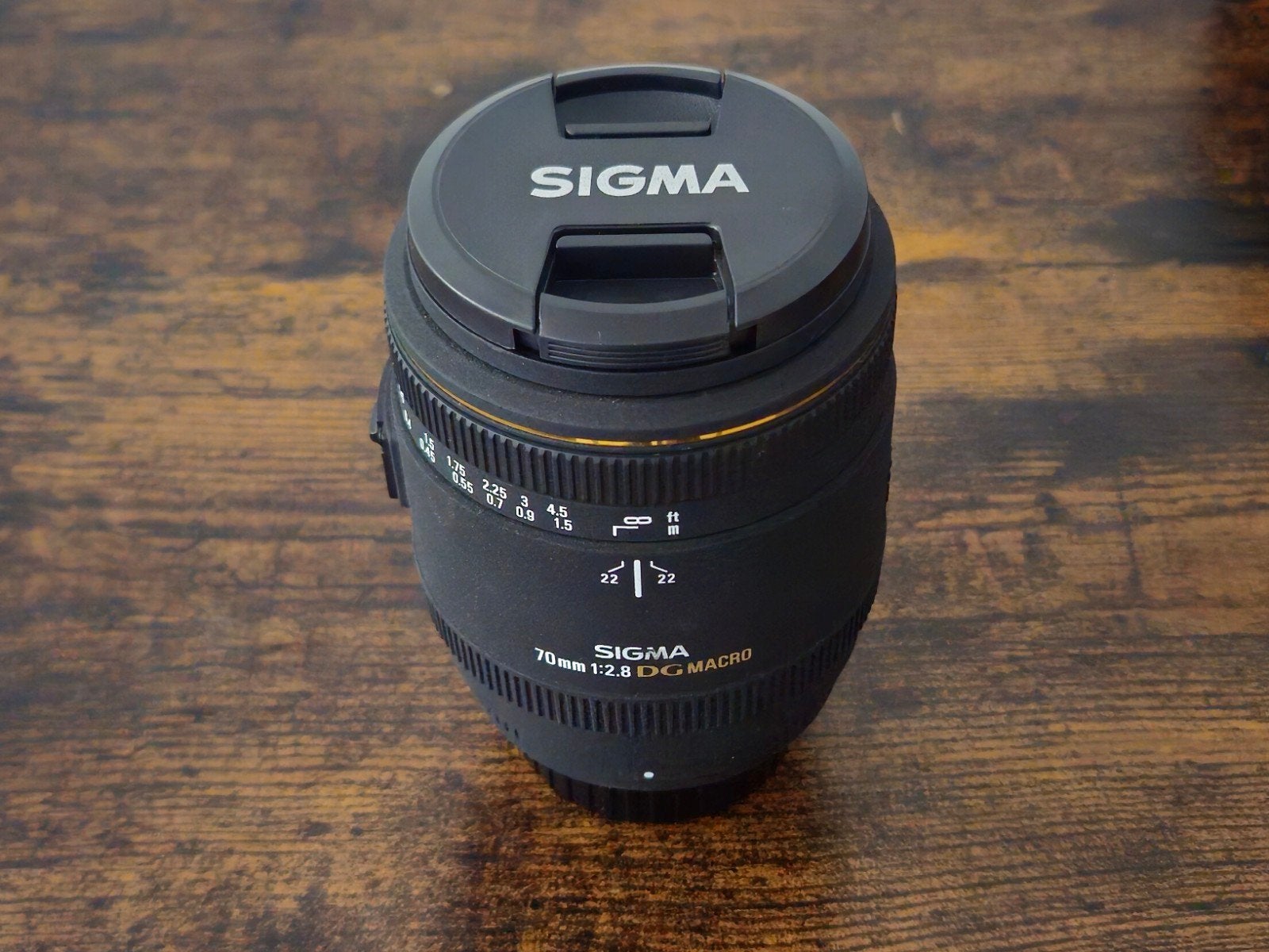 Sigma 70mm DG EX Macro lens, Sigma, Verzenden, Beschermhoes/tas, Zo goed als nieuw