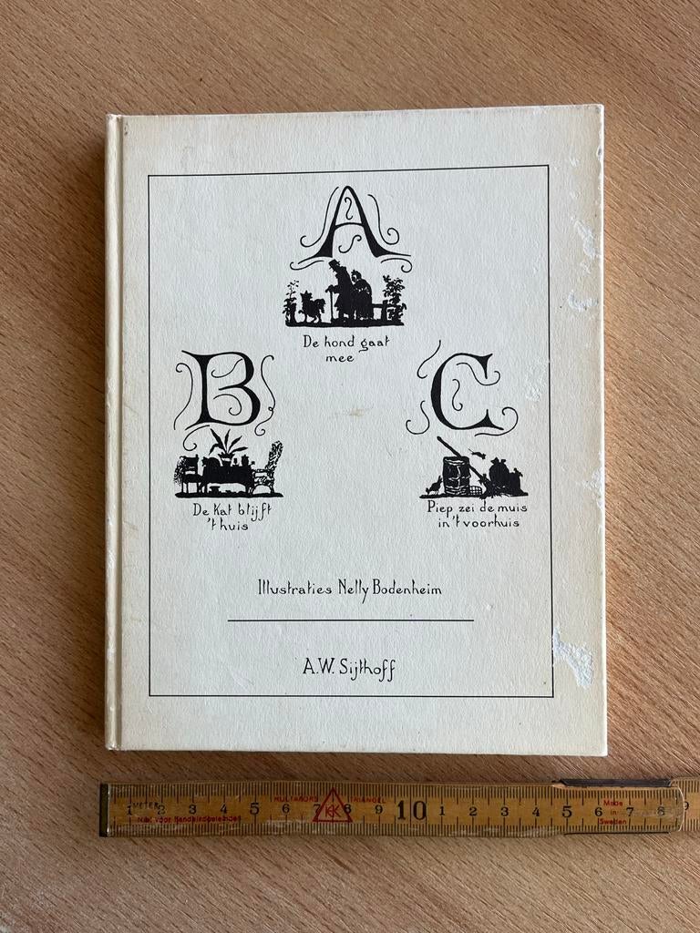 ABC Boekje - Illustraties Nelly Bodenheim (4e druk 1982), Ophalen of Verzenden, Gelezen, Fictie algemeen