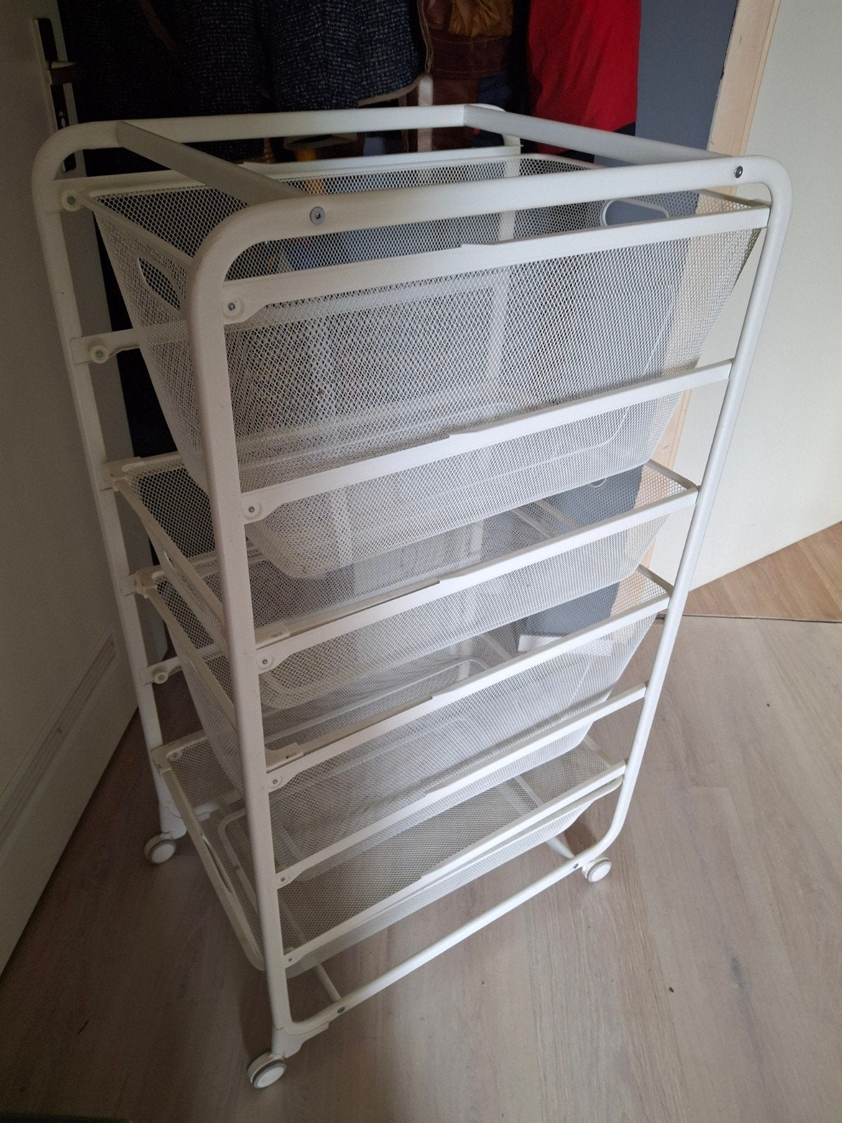 Handig rekje voor de douche of schoenen sokken, Ophalen