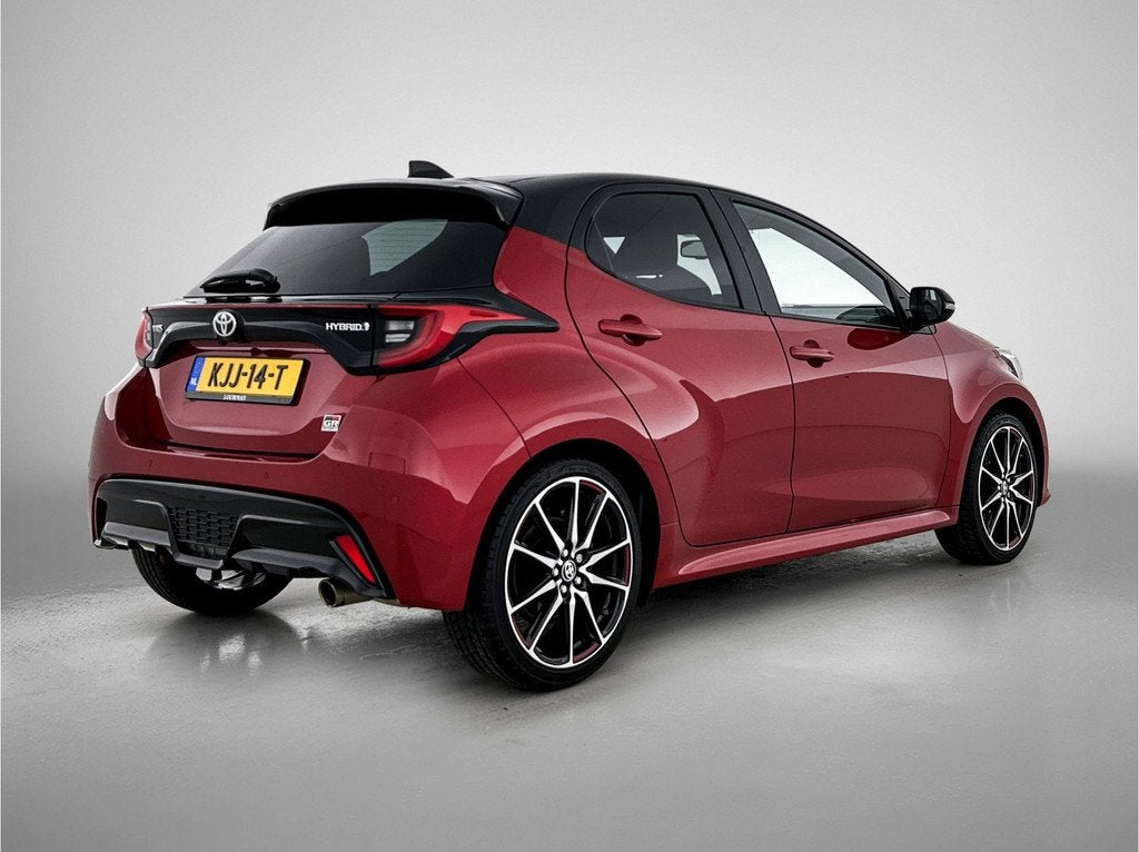 Toyota Yaris 1.5 Hybrid GR Sport + | JBL | Head-Up Display |, Auto's, Toyota, 12 maanden, 450 kg, Gebruikt, 23 km/l