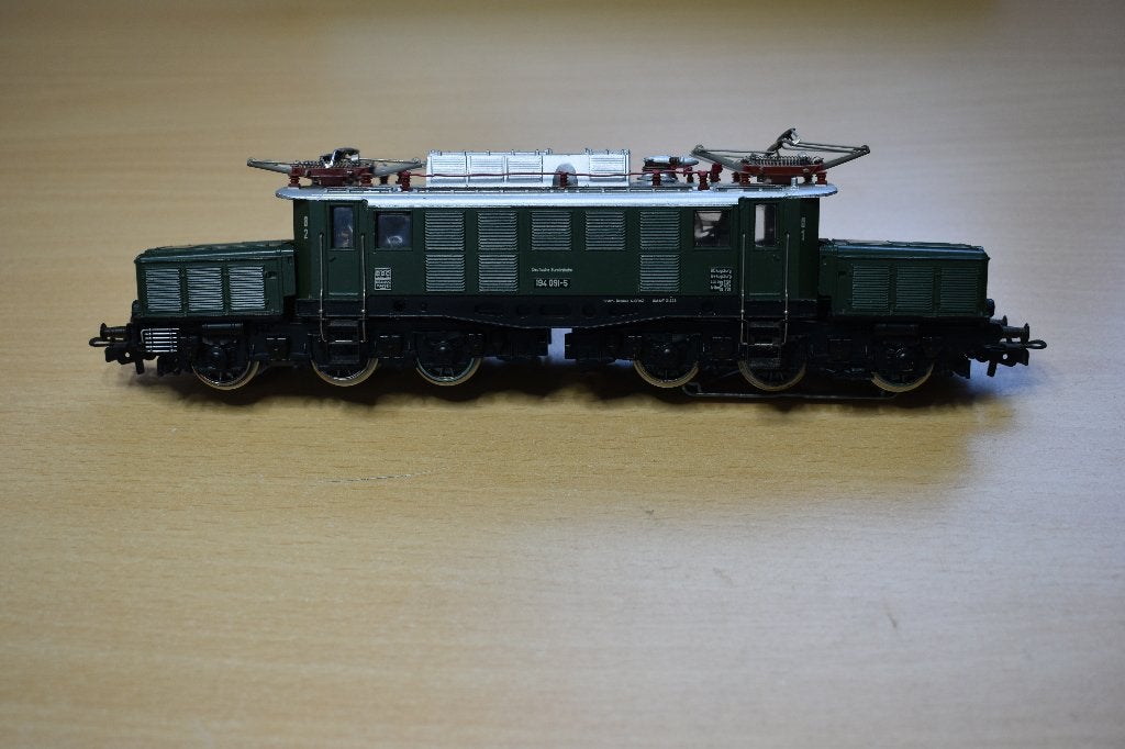 Märklin 3022 H0  locomotief BR194 'Duitse Krokodil' van  DB, Wisselstroom, Locomotief, Ophalen of Verzenden, Zo goed als nieuw