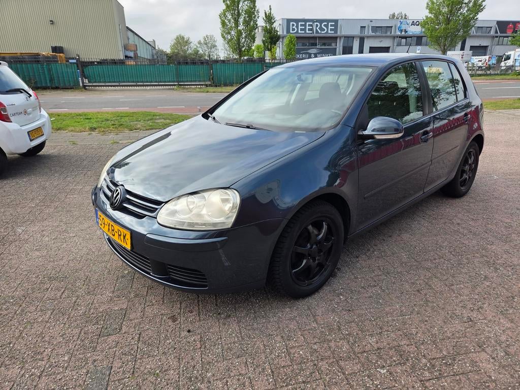 Volkswagen Golf 5 1.6 AIRCO NAVI RNS510 KETTING-VV! NAP NL, Voorwielaandrijving, 4 cilinders, Sound system, Origineel Nederlands
