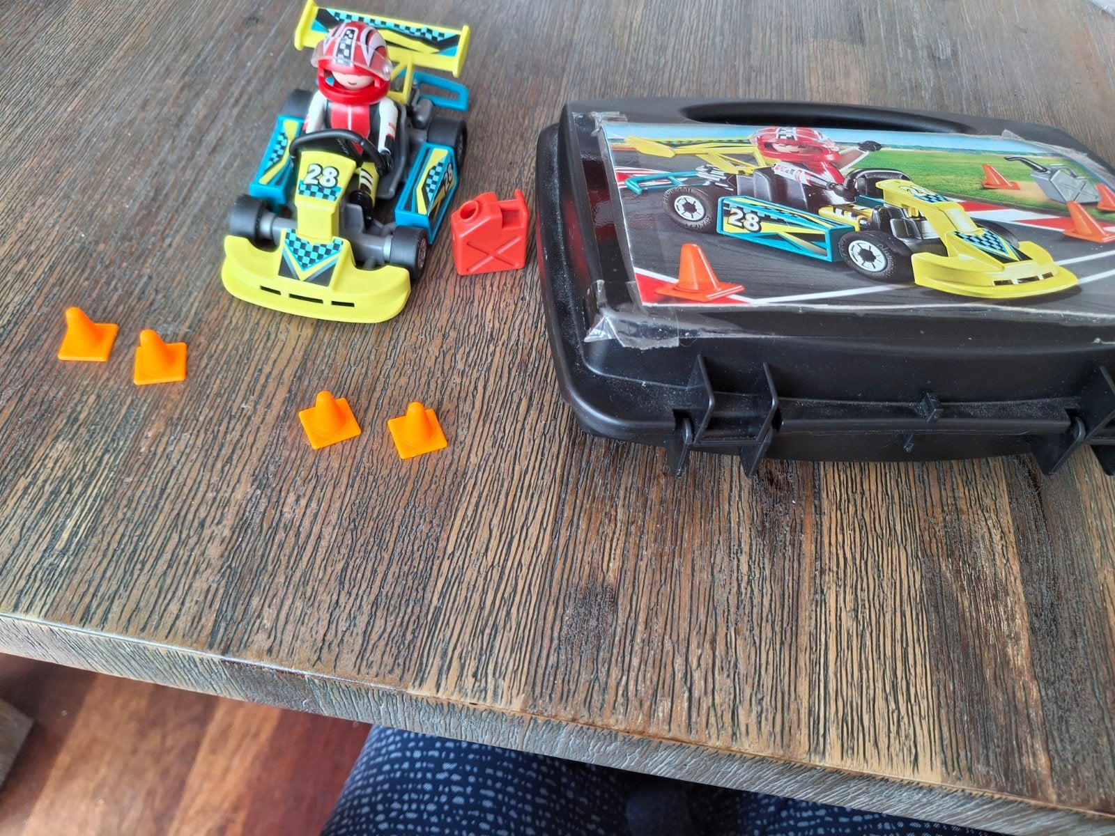 Playmobil Go-Kart met coureur en accessoires, Ophalen of Verzenden, Zo goed als nieuw, Complete set, Voertuig