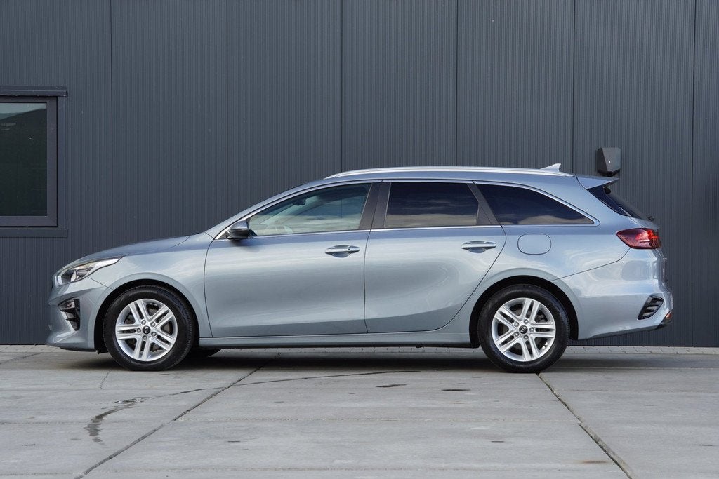 Kia Ceed Sportswagon 1.0 T-GDi MHEV DynamicPlusLine Automaat, Gebruikt, 1309 kg, Leder en Stof, Origineel Nederlands