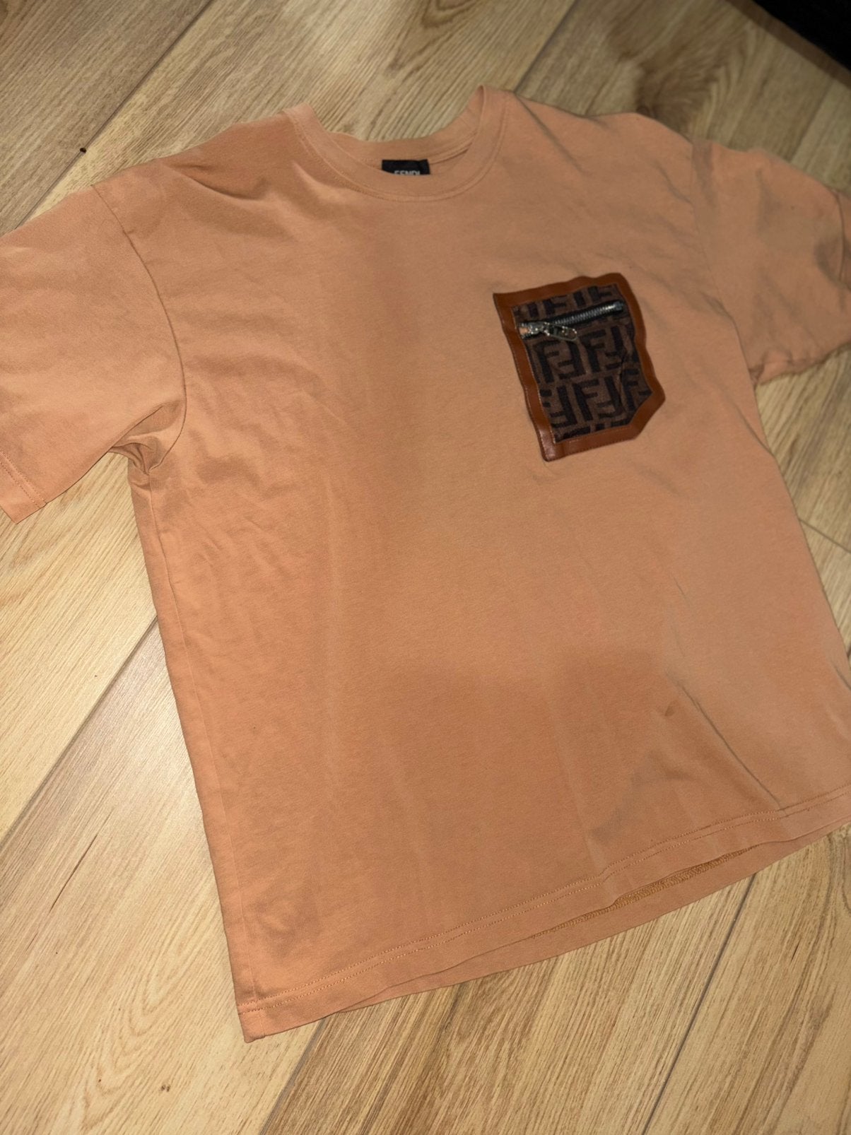 Fendi tshirt met borstzak, Ophalen of Verzenden, Zo goed als nieuw, Zwart