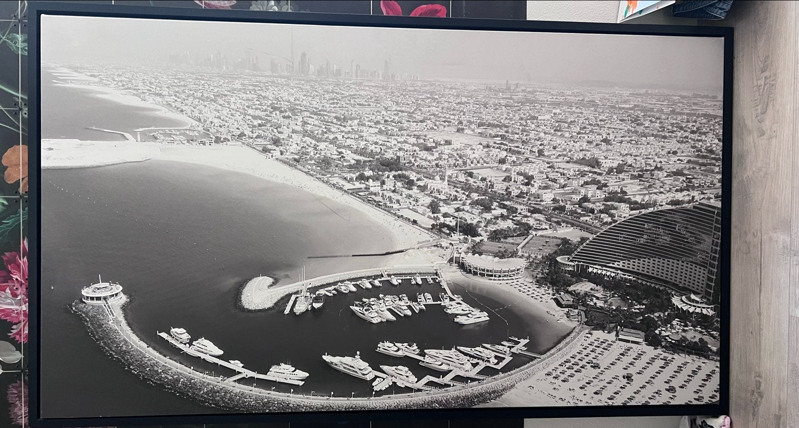 Zwart-wit foto Dubai skyline en jachthaven, Ophalen of Verzenden, Zo goed als nieuw, 100 tot 125 cm, Foto of Poster