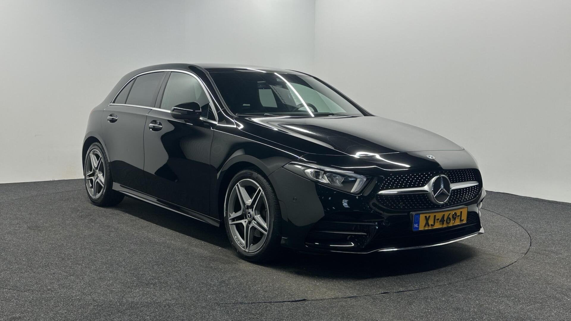 Mercedes A-klasse 200 Business Solution AMG CAMERA CRUISE EC, Auto's, Mercedes-Benz, Gebruikt, 4 cilinders, Automatische klimaatregeling
