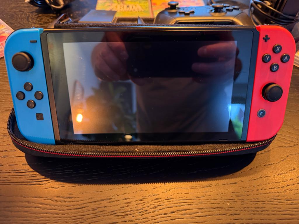 Nintendo Switch met 6 games, Pro Controller en accessoires, Ophalen, Switch Original, Met 3 controllers of meer, Gebruikt