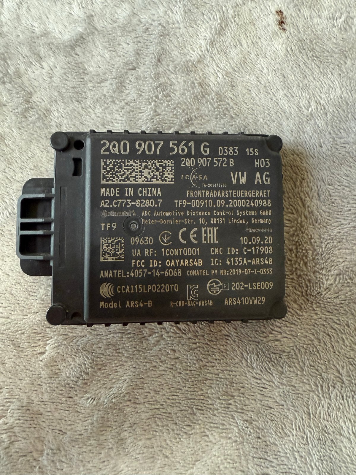 Originele front‑radarmodule met onderdeelnummer 2Q0907561G., Auto-onderdelen, Ophalen of Verzenden
