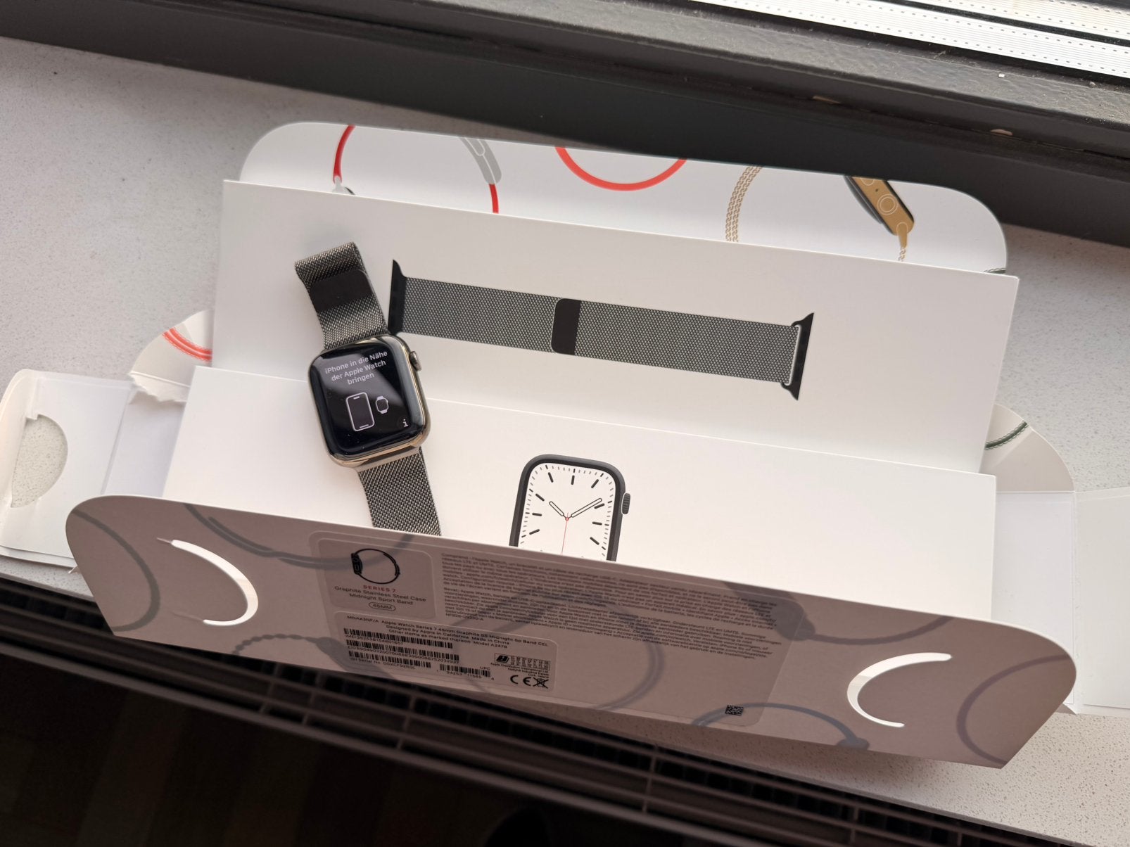 Apple Watch 7 45mm LTE Graphite RVS + Milanese band, Sieraden, Tassen en Uiterlijk, Smartwatches, Gebruikt, IOS, Ophalen of Verzenden