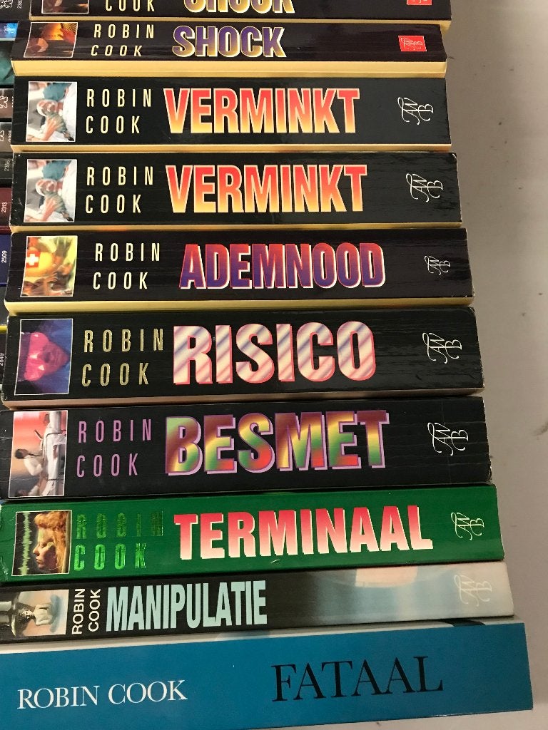 TK 17 Boeken en 16 Pockets van Robin Cook Zie actuele lijst, Ophalen of Verzenden, Gelezen, Robin Cook, Wereld overig