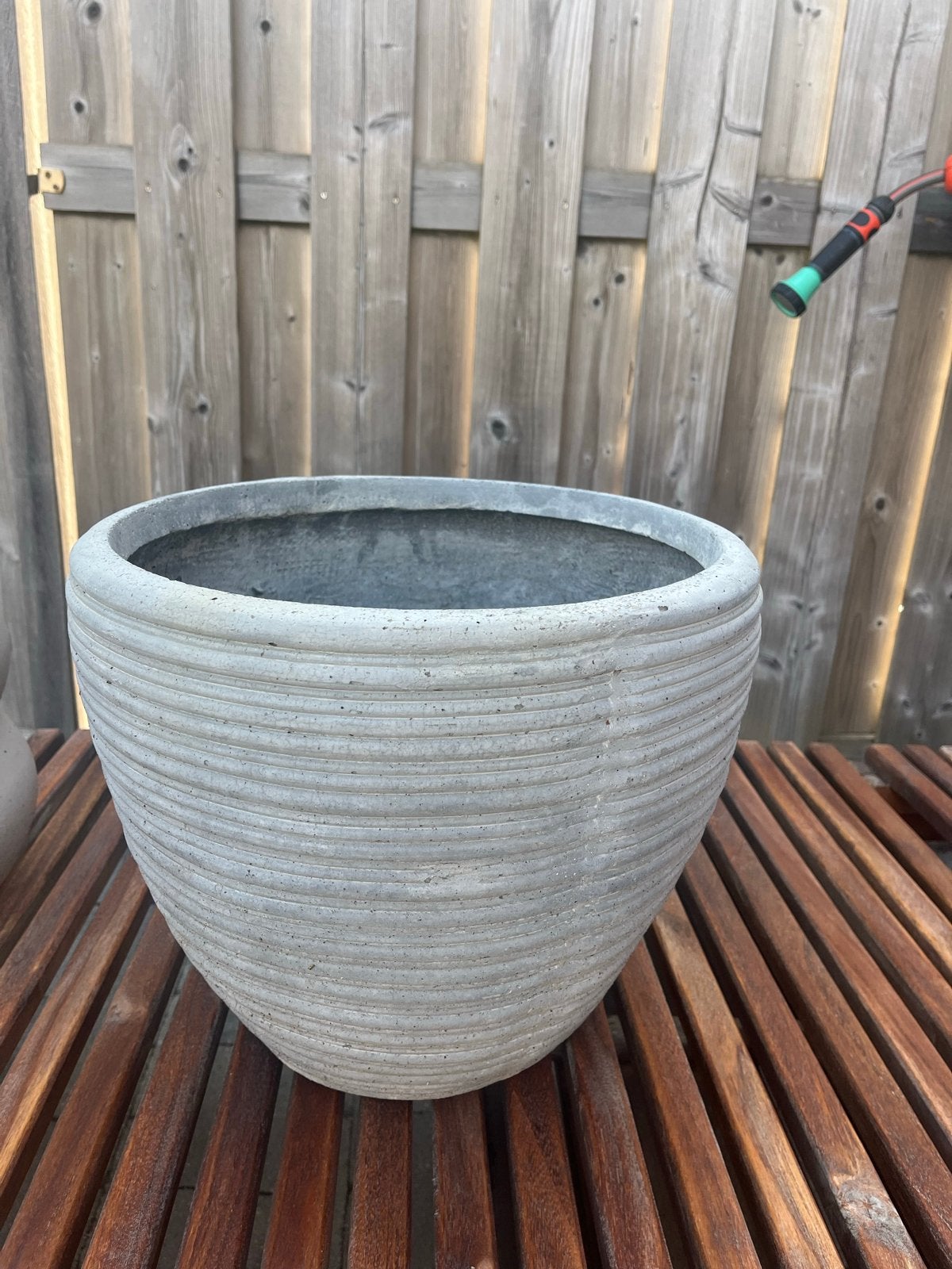 Grote ronde bloempot van beton - Gebruikt, Gebruikt, Rond, Minder dan 40 cm, Beton