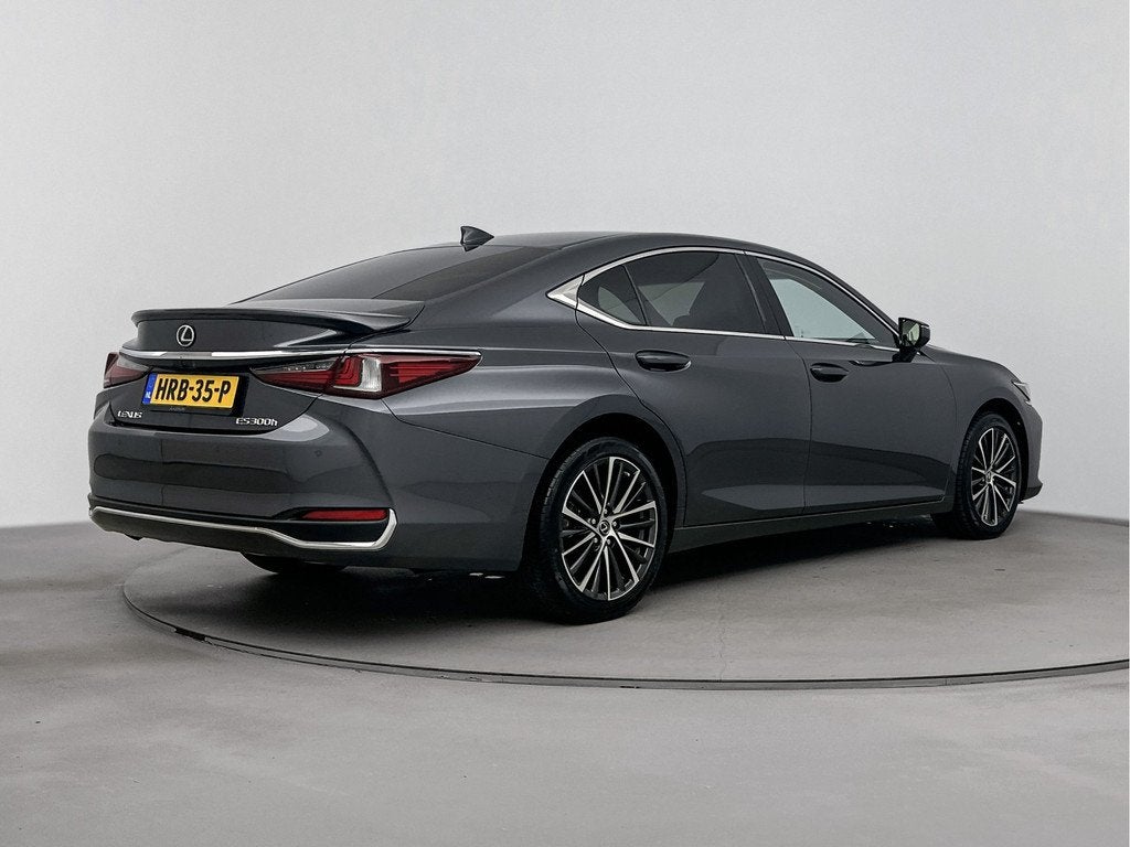 Lexus ES 300h Business Line Limited | BTW aftrekbaar | Stoel, Auto's, Lexus, 12 maanden, Gebruikt, Euro 6, 4 cilinders
