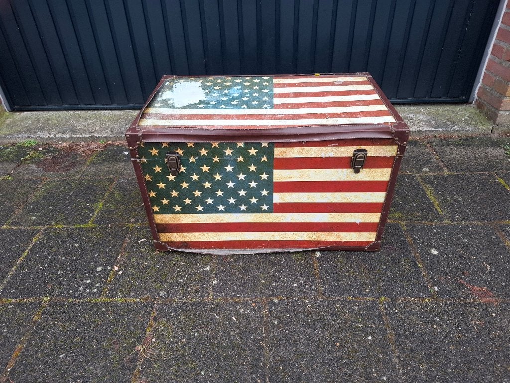 Oudere rechthoekige "Amerikaanse" kist met metalen handvaten, Huis en Inrichting, Ophalen, Minder dan 50 cm, Gebruikt, 50 tot 100 cm