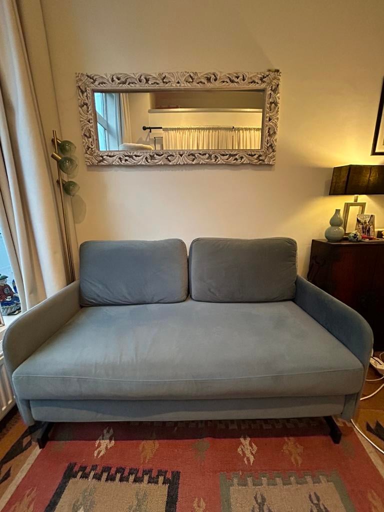 MADE “Motti” Slaapbank/ MADE “Motti” Sofa Bed, Huis en Inrichting, Slaapkamer | Slaapbanken, Ophalen, Blauw, Tweepersoons, Zo goed als nieuw