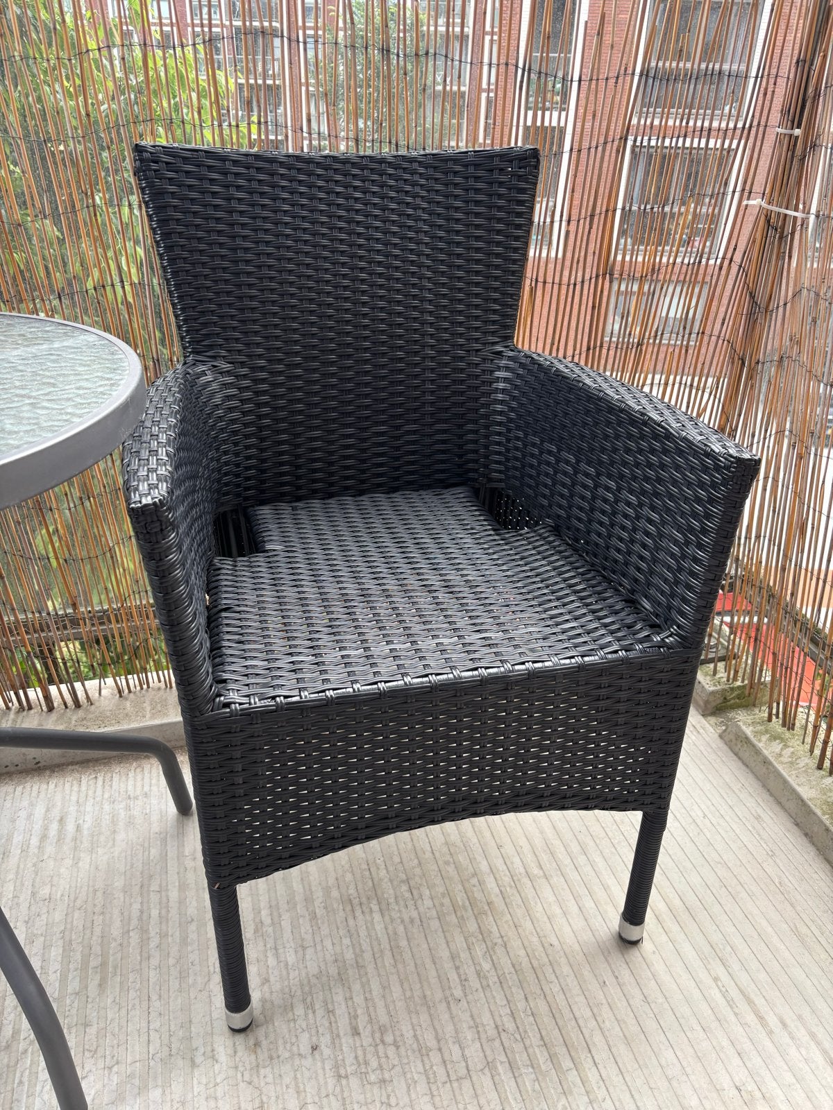 2 zwarte Wicker tuinstoelen (Aidt Jysk), Tuin en Terras, Tuinstoelen, Ophalen, Zo goed als nieuw, Wicker
