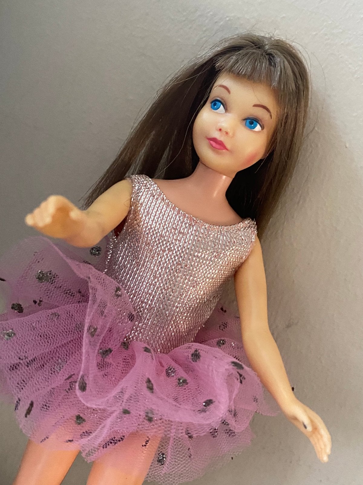 Vintage Barbie bendable Legs Skipper in tutu ballerina label, Verzenden, Kleertjes