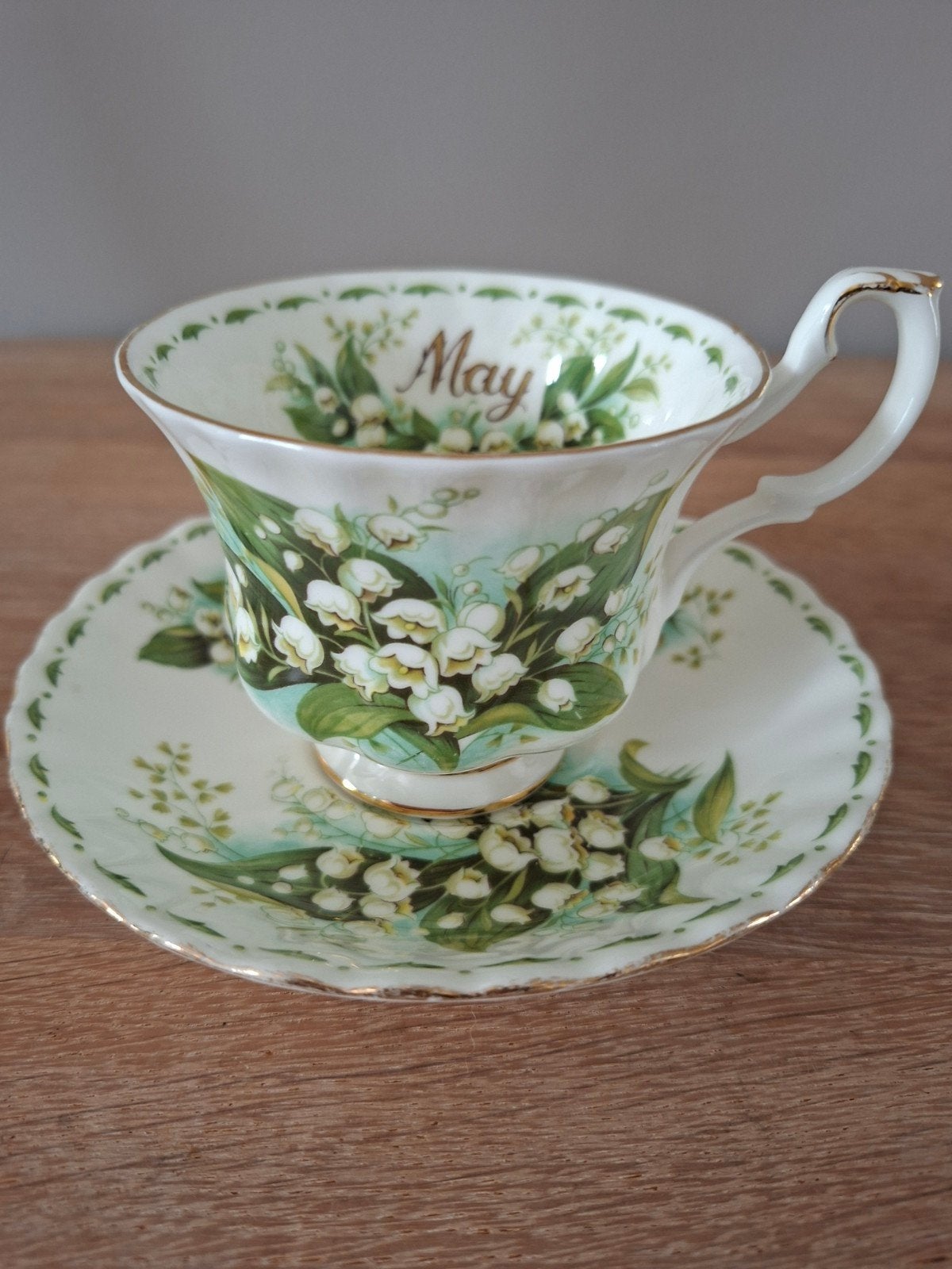 Royal Albert Flower of the Month May, Ophalen of Verzenden, Zo goed als nieuw, Porselein, Kop en/of schotel