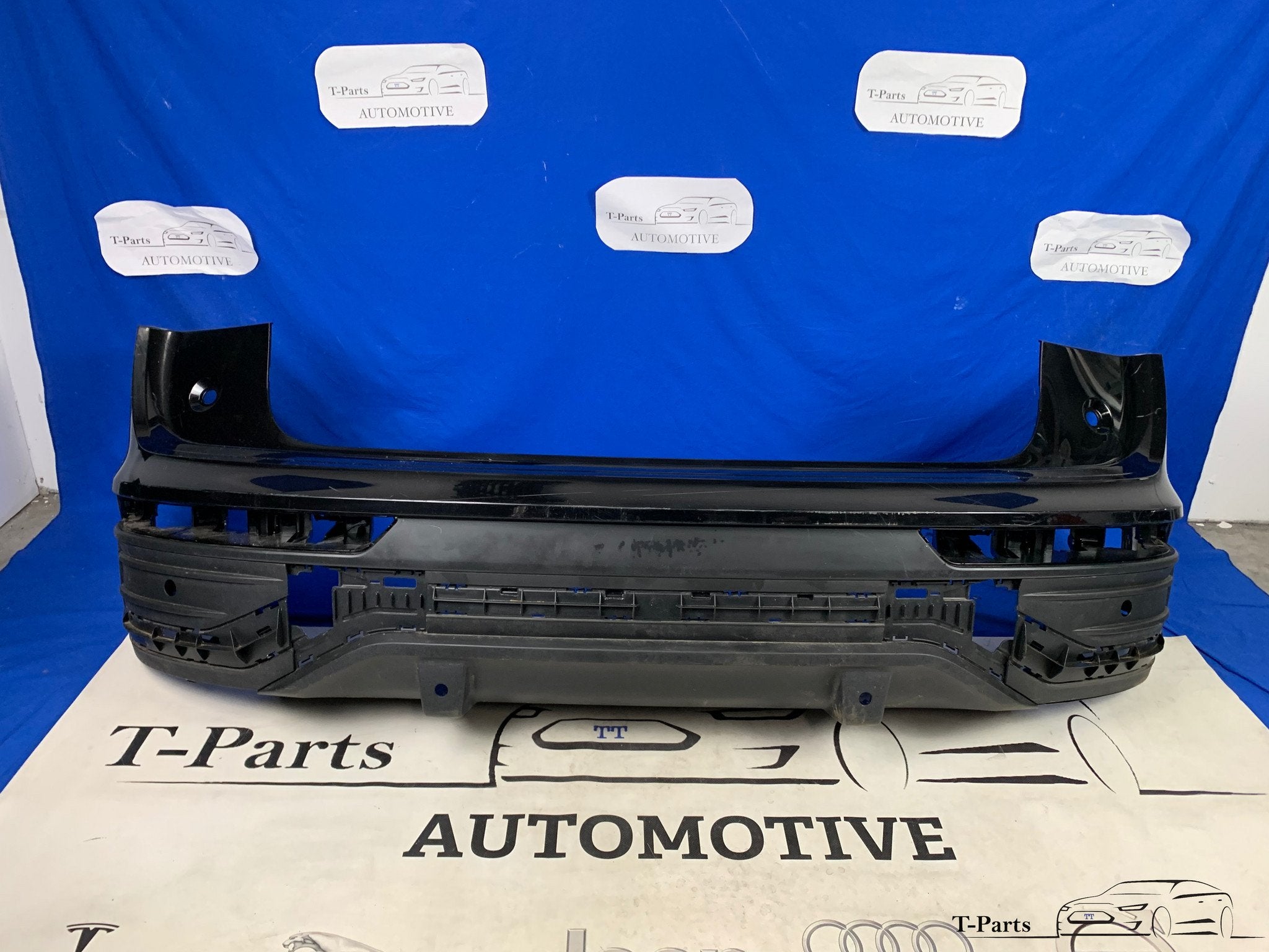 Audi Q3 sportback achterbumper bumper PDC 19+, Gebruikt, AUDI AG, Auto-Union-Strasse 1
85045  Ingolstadt, DE, Kundenbetreuung@audi.de
