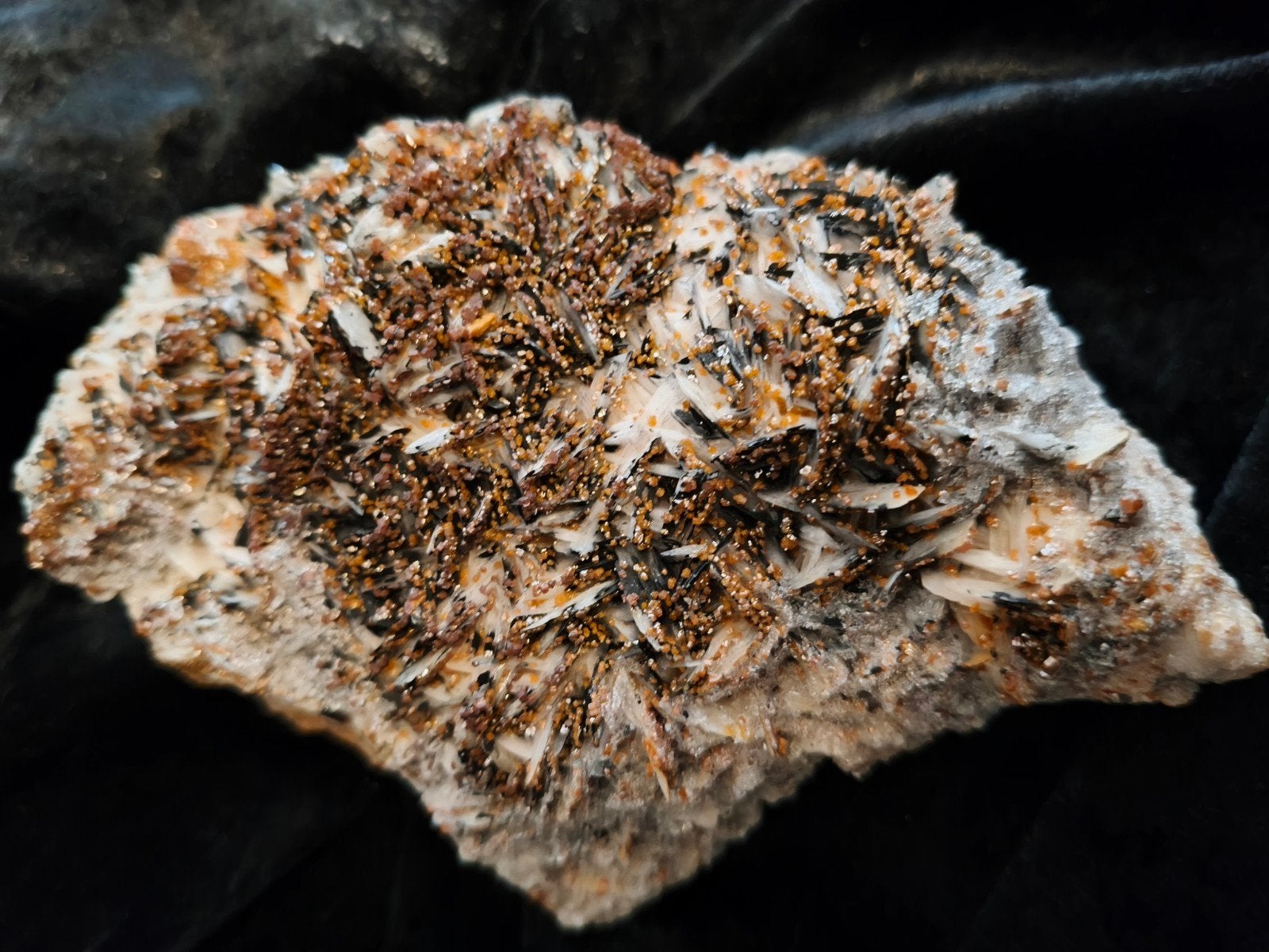 Prachtige Bariet met Vanadiniet - 600 gram, Verzamelen, Ophalen of Verzenden