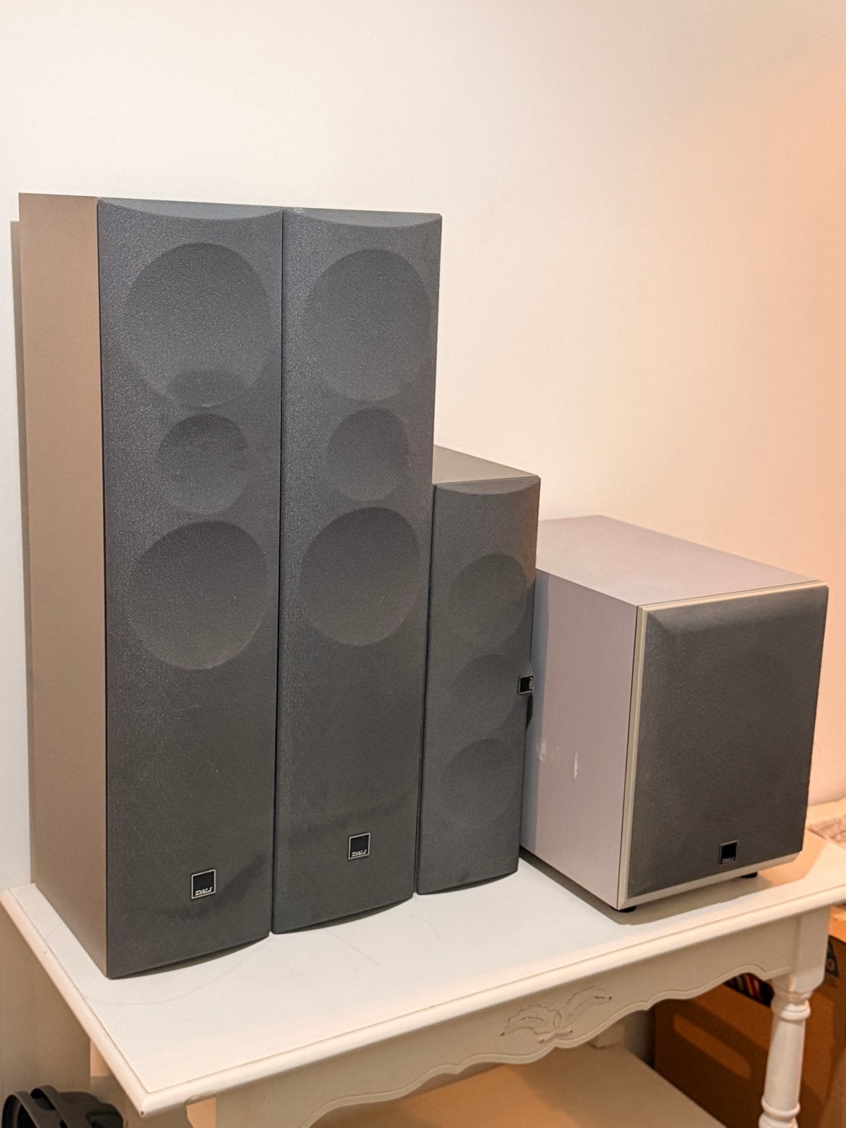 Dali Blue 3003 speakerset met subwoofer en center speaker, Gebruikt, Surroundset, Dali, Geschikt voor surround/home cinema