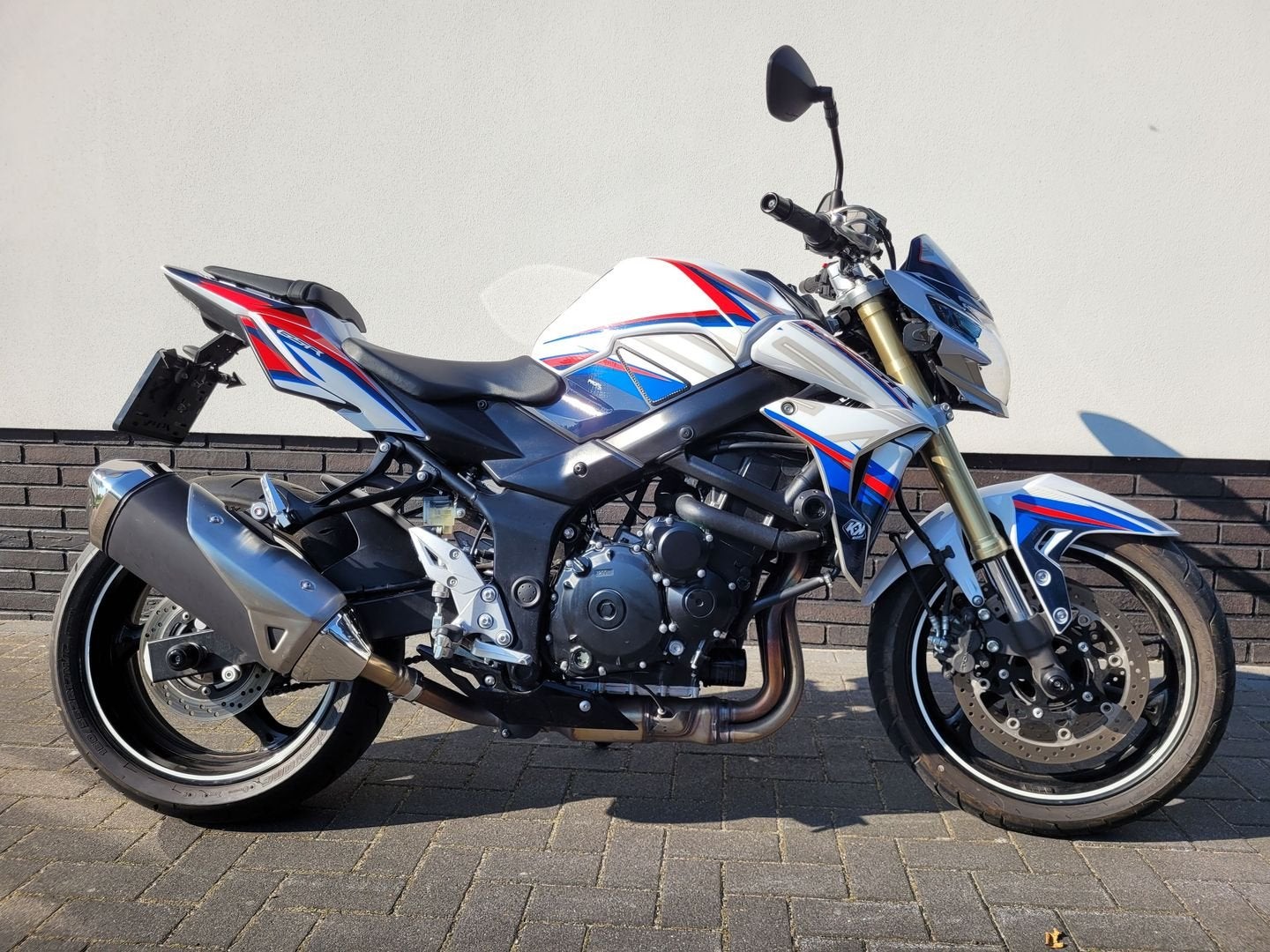 SUZUKI GSR 750 - Zeer mooie Suzuki-weinig km!! (bj 2012), SUZUKI, 4 cilinders, Motorrijbewijs A, Bedrijf