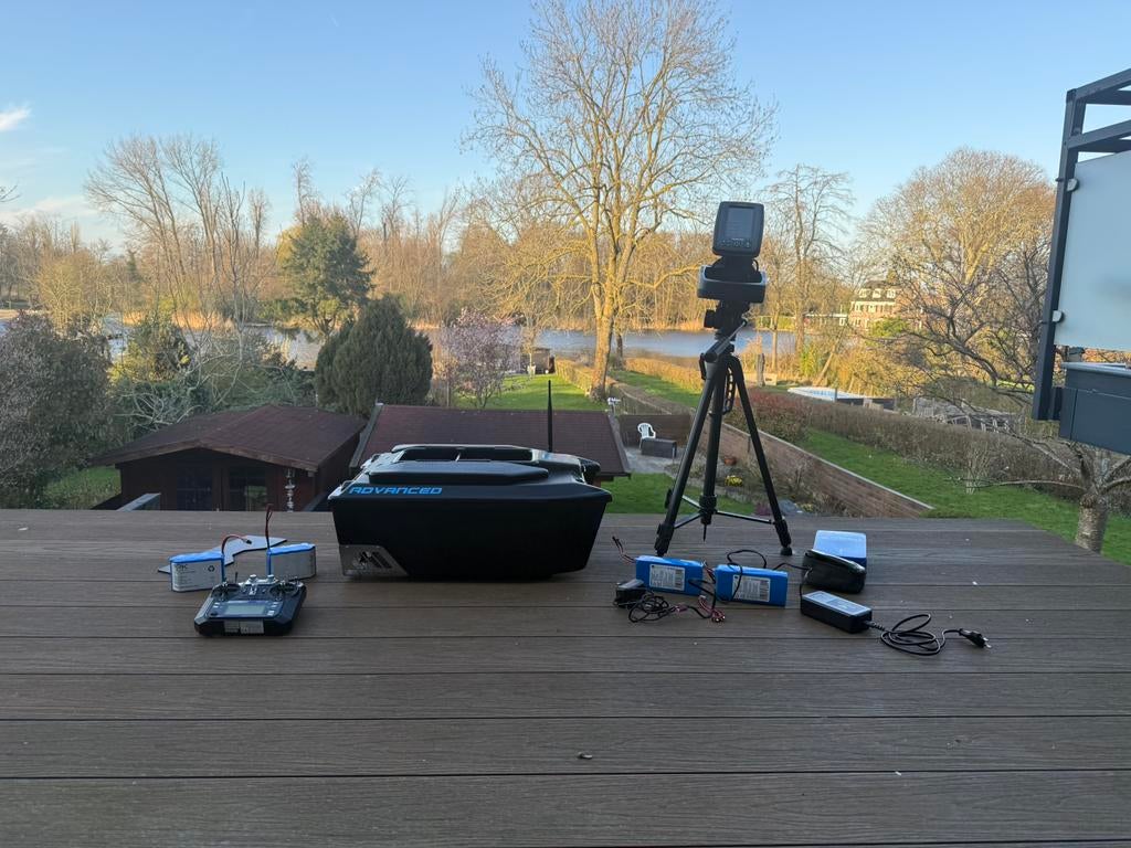 Voerboot PK Advanced met Toslon TF640 + GPS – Complete set, Ophalen, Gebruikt, Complete set