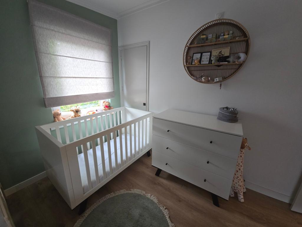 Kinderkamer (Ledikant + matras + commode) TWF pure too, Kinderen en Baby's, Kinderkamer | Complete kinderkamers, Ophalen of Verzenden