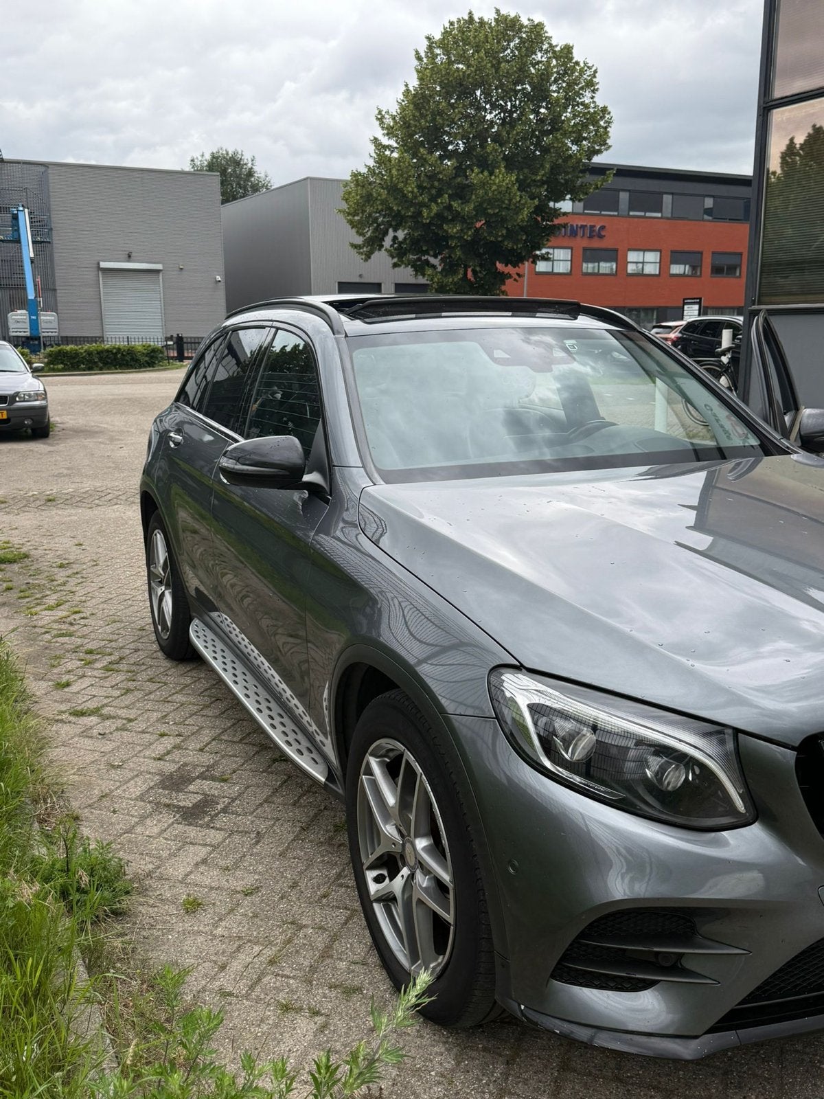 Mercedes-Benz GLC 220d 4MATIC AMG Line Automaat | Panorama, Auto's, Automaat, 2500 kg, GLC, Diesel