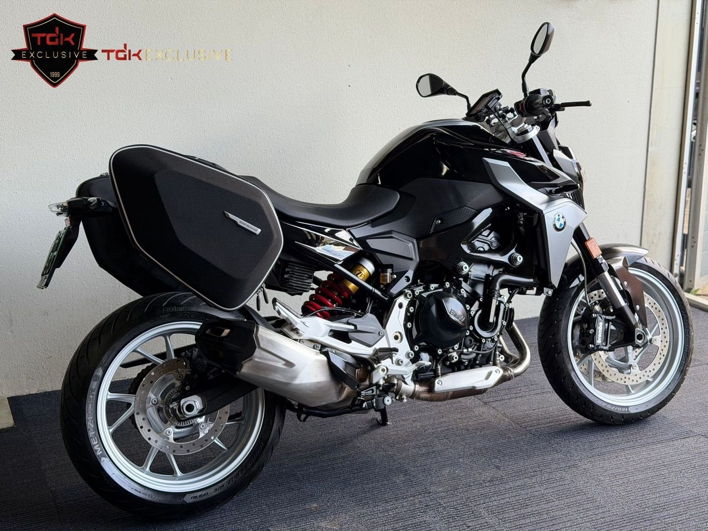 BMW F900R F 900 R ALLE PAKKETTEN TOPSTAAT (900 XR GS 1000), Motorrijbewijs A, Bedrijf, Meer dan 35 kW, T.D.K. EXCLUSIVE